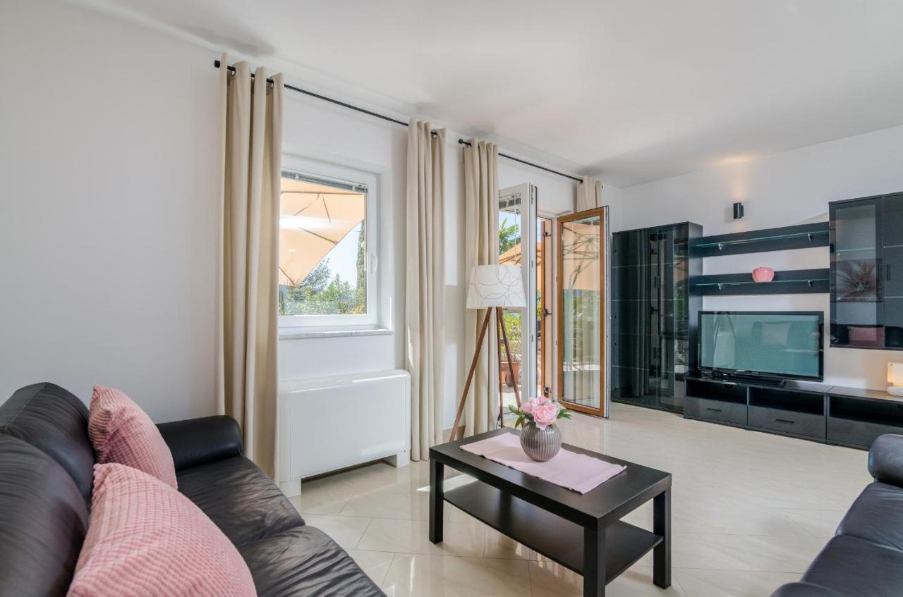 Villa Ada Malinska Extérieur photo